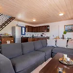 Armiriki Holiday Home
